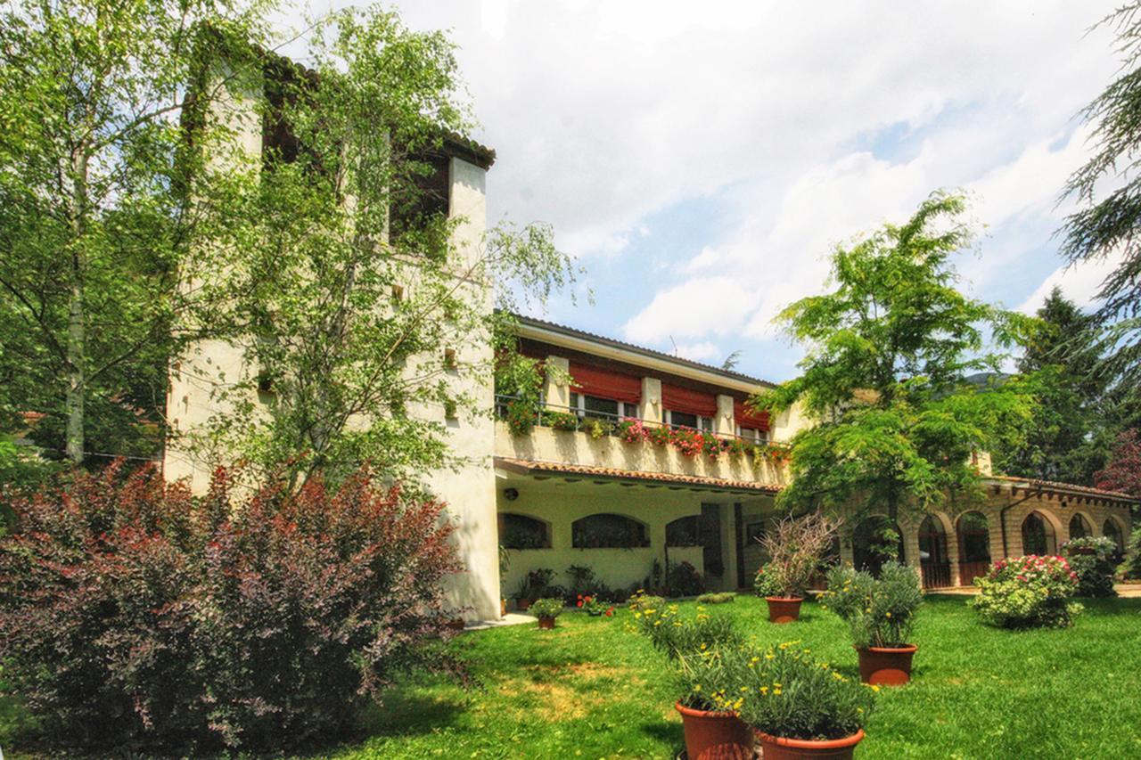 Hotel La Ginestra 阿夸拉尼亚 外观 照片