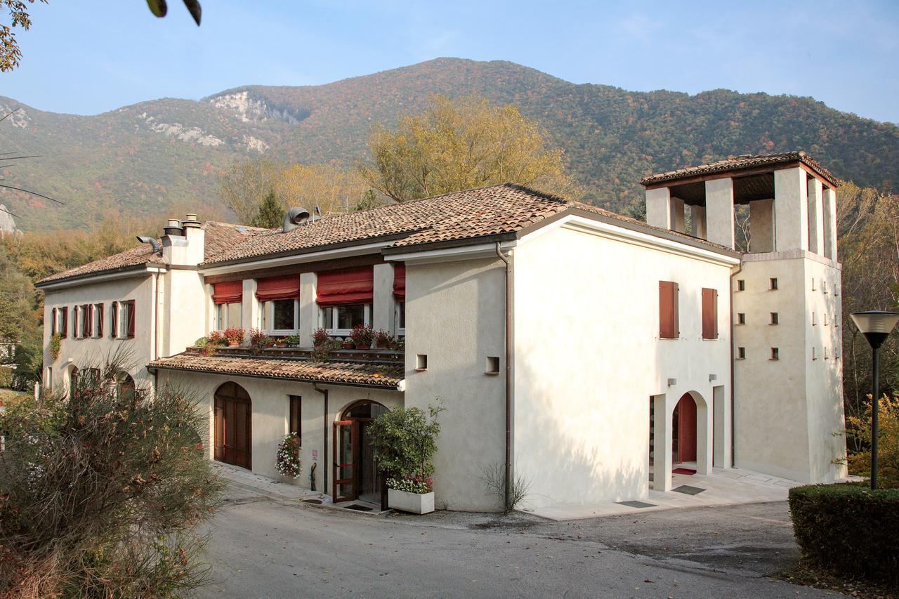 Hotel La Ginestra 阿夸拉尼亚 外观 照片